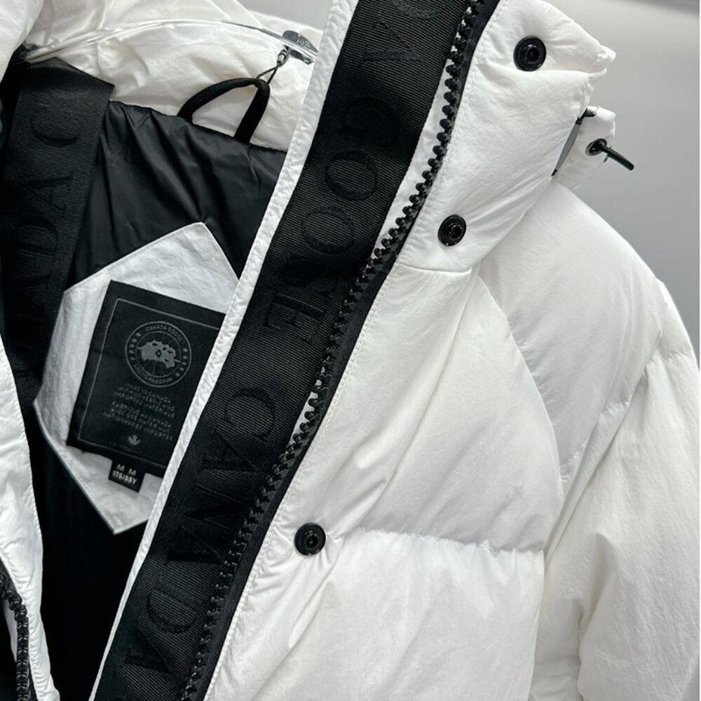 Canada Goose Hooded White Down Jacket - Picture 3 of 9